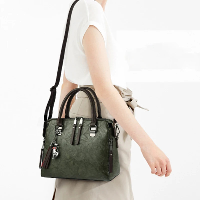 Vintage faux leather handbag with tassel