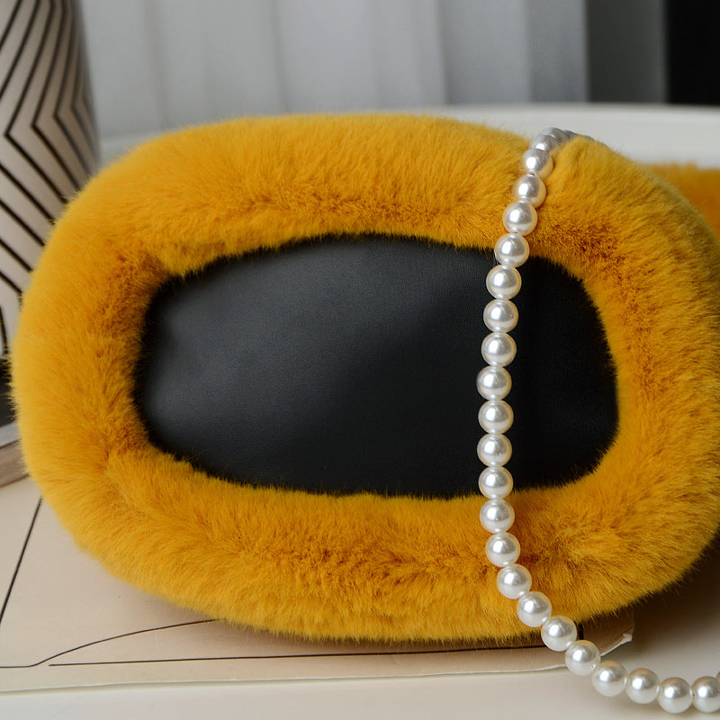 Fluffy plush bucket bag with pearl chain
