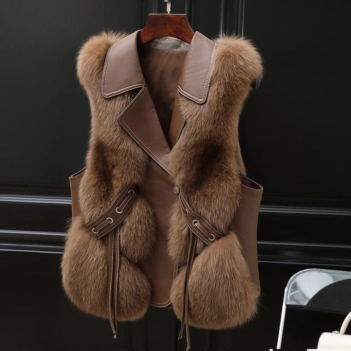 Phoebe | Short faux fur gilet with lapel collar