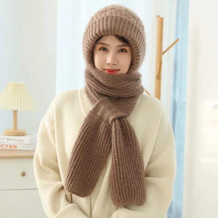 Esme | Knitted hat with built-in scarf and fleece lining