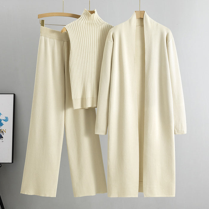 Isla | Knitted three-piece set with long cardigan